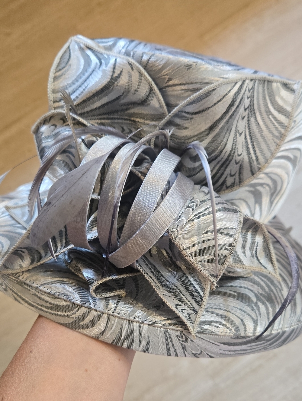 New Ellie Fine Hats Silver/Gray Design Print Vintage Hat